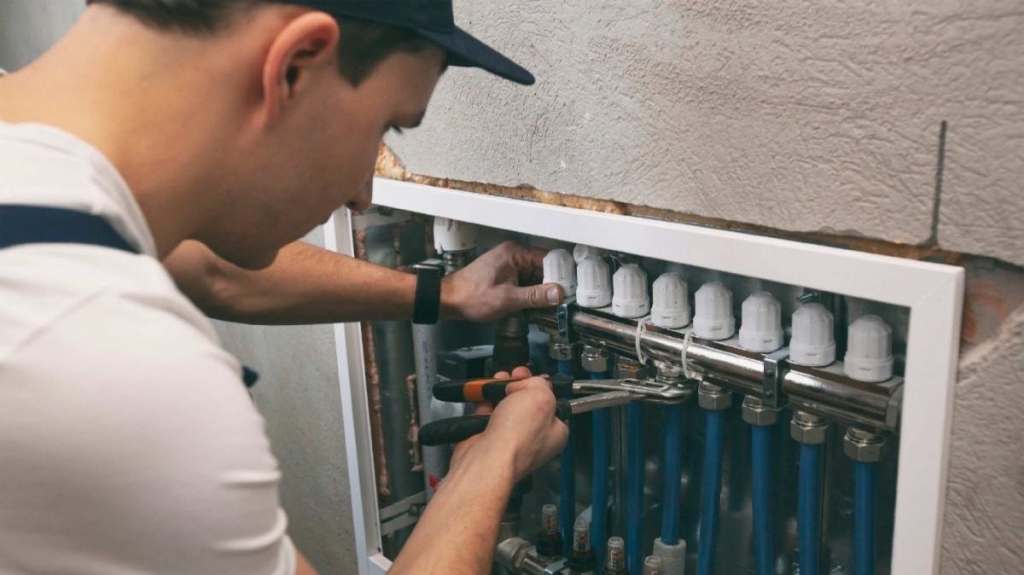 Thornton service man installing new furnace
Our Thornton Furnace Services